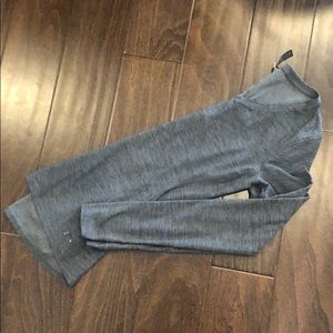 Woman’s cold gear, fitted, long sleeve